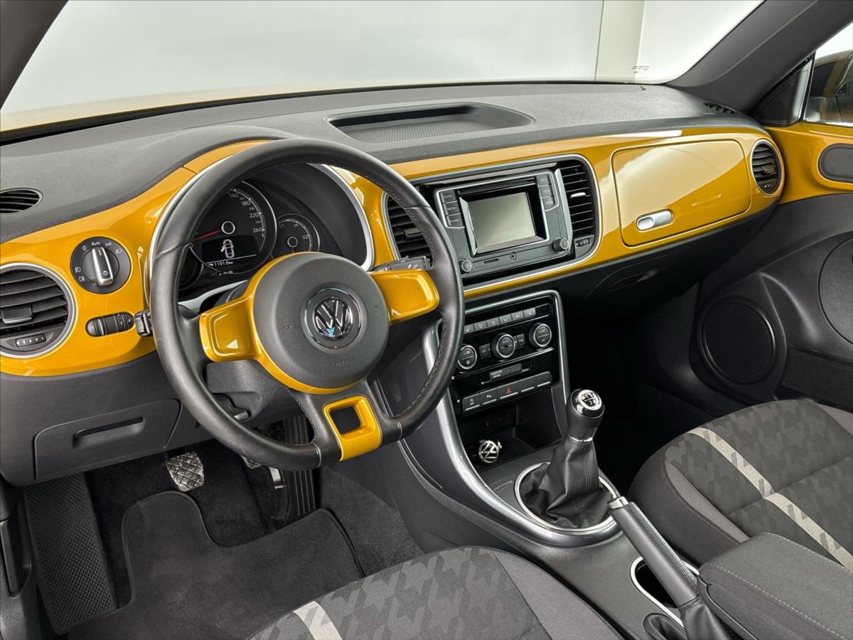 volkswagen-beetle-1-2-tsi-design - 5