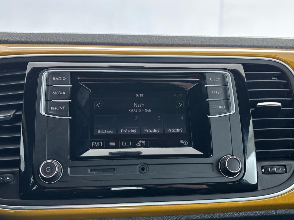 volkswagen-beetle-1-2-tsi-design - 6