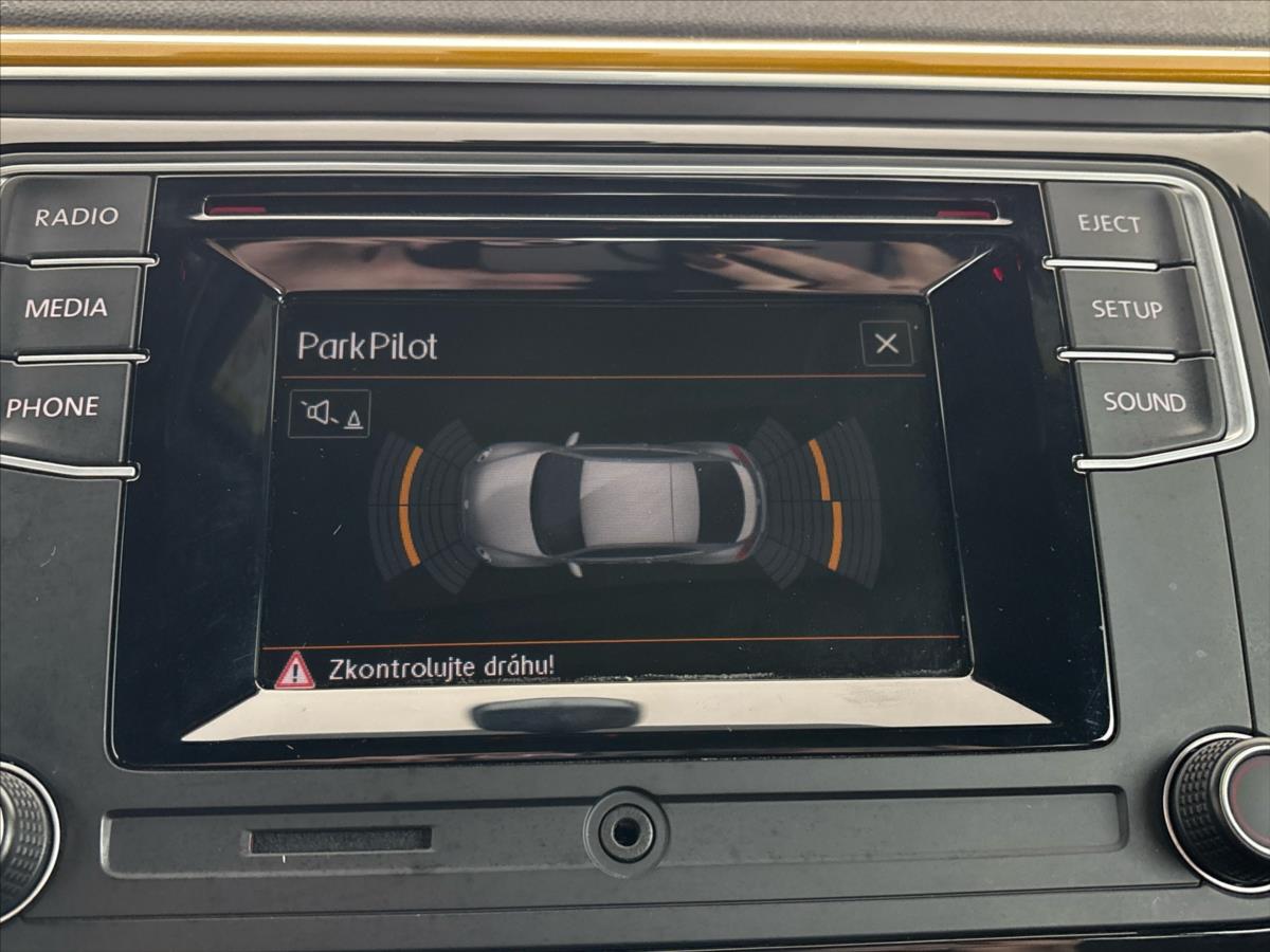 volkswagen-beetle-1-2-tsi-design - 7