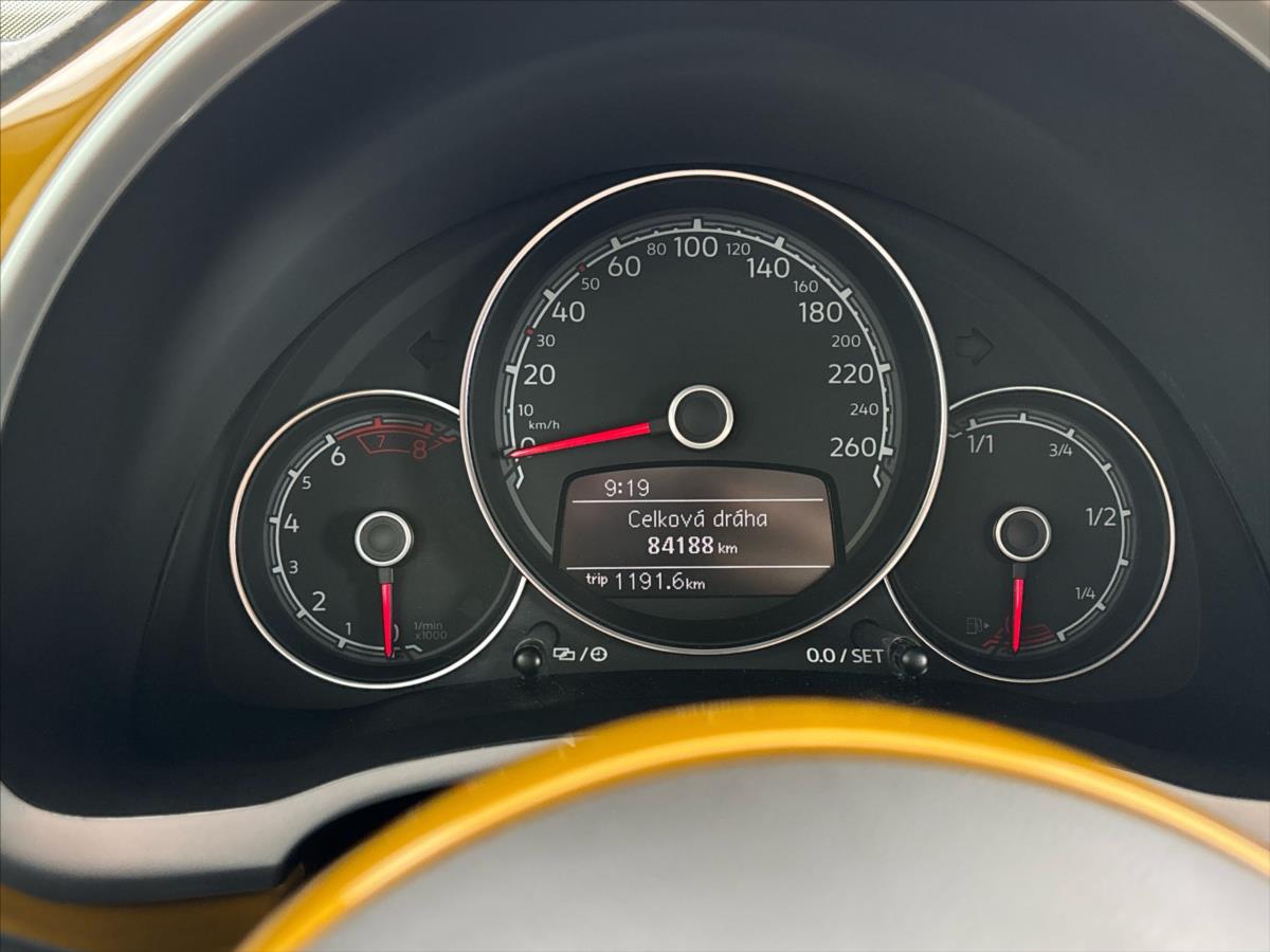 volkswagen-beetle-1-2-tsi-design - 9