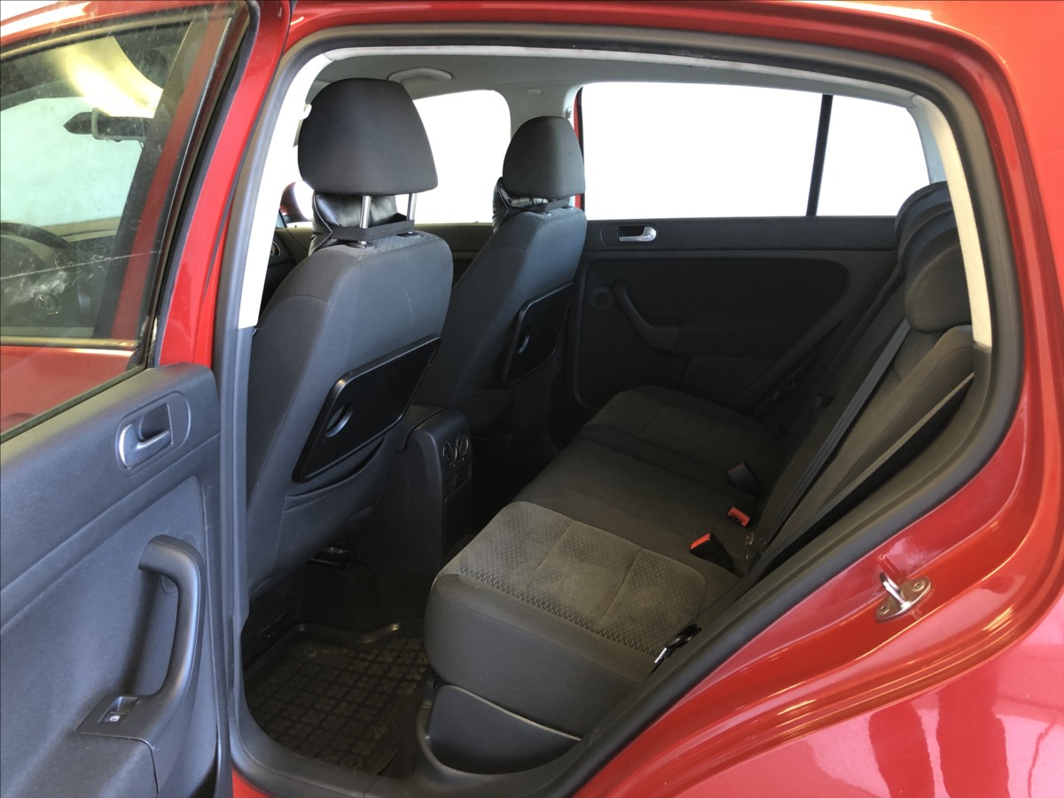 volkswagen-golf-plus-1-4-tsi - 9