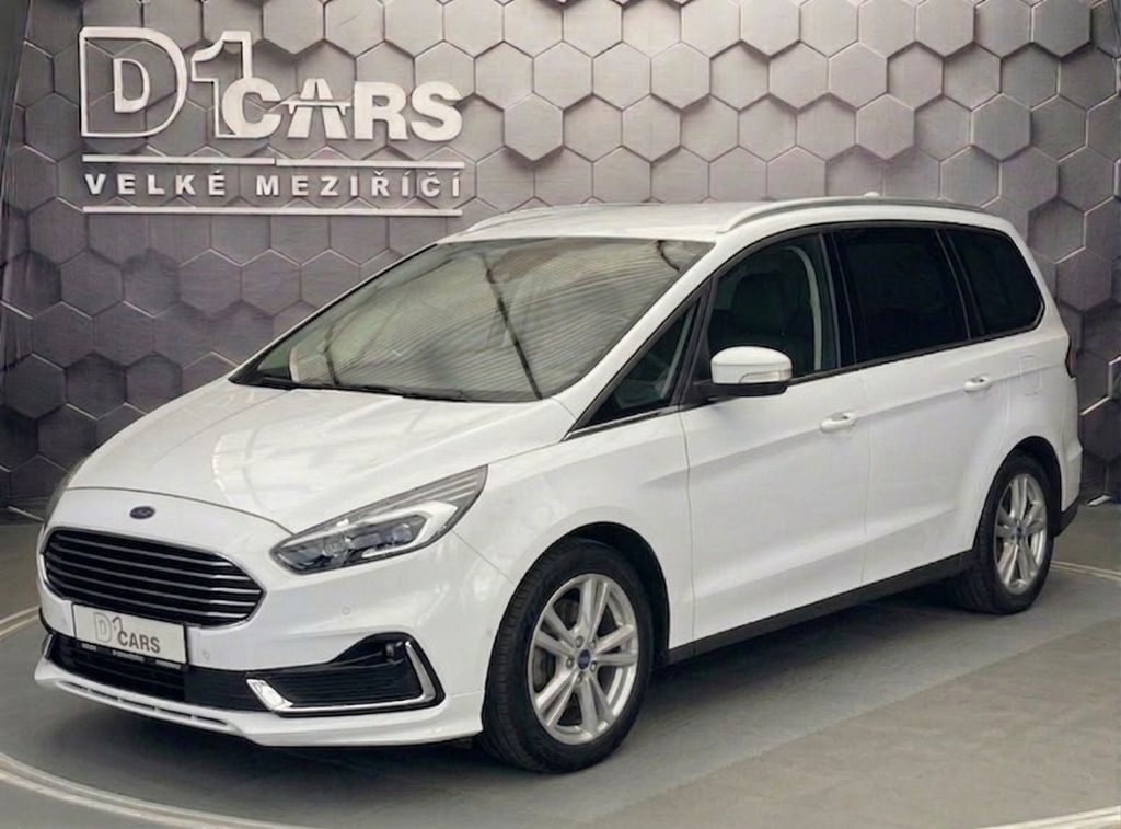 Ford Galaxy 2.5 FHEV TITANIUM 7 míst LED