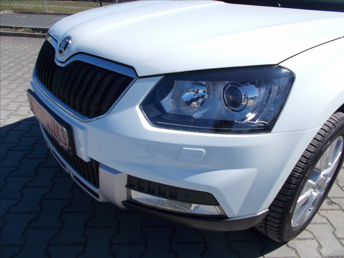skoda-yeti-1-4-tsi-dsg-90-kw-cr-tz-xenony-nova-stk - 6