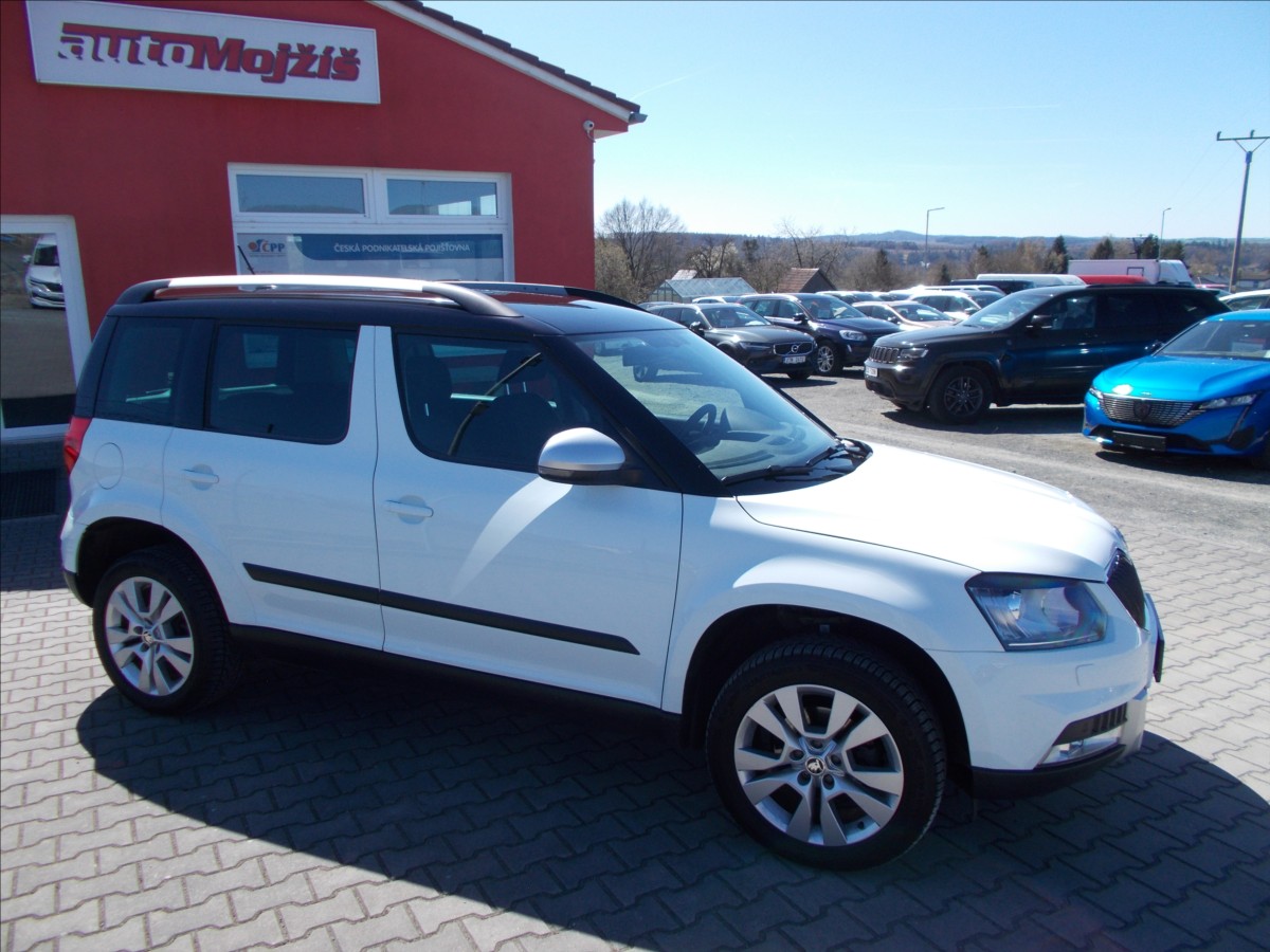 skoda-yeti-1-4-tsi-dsg-90-kw-cr-tz-xenony-nova-stk - 7
