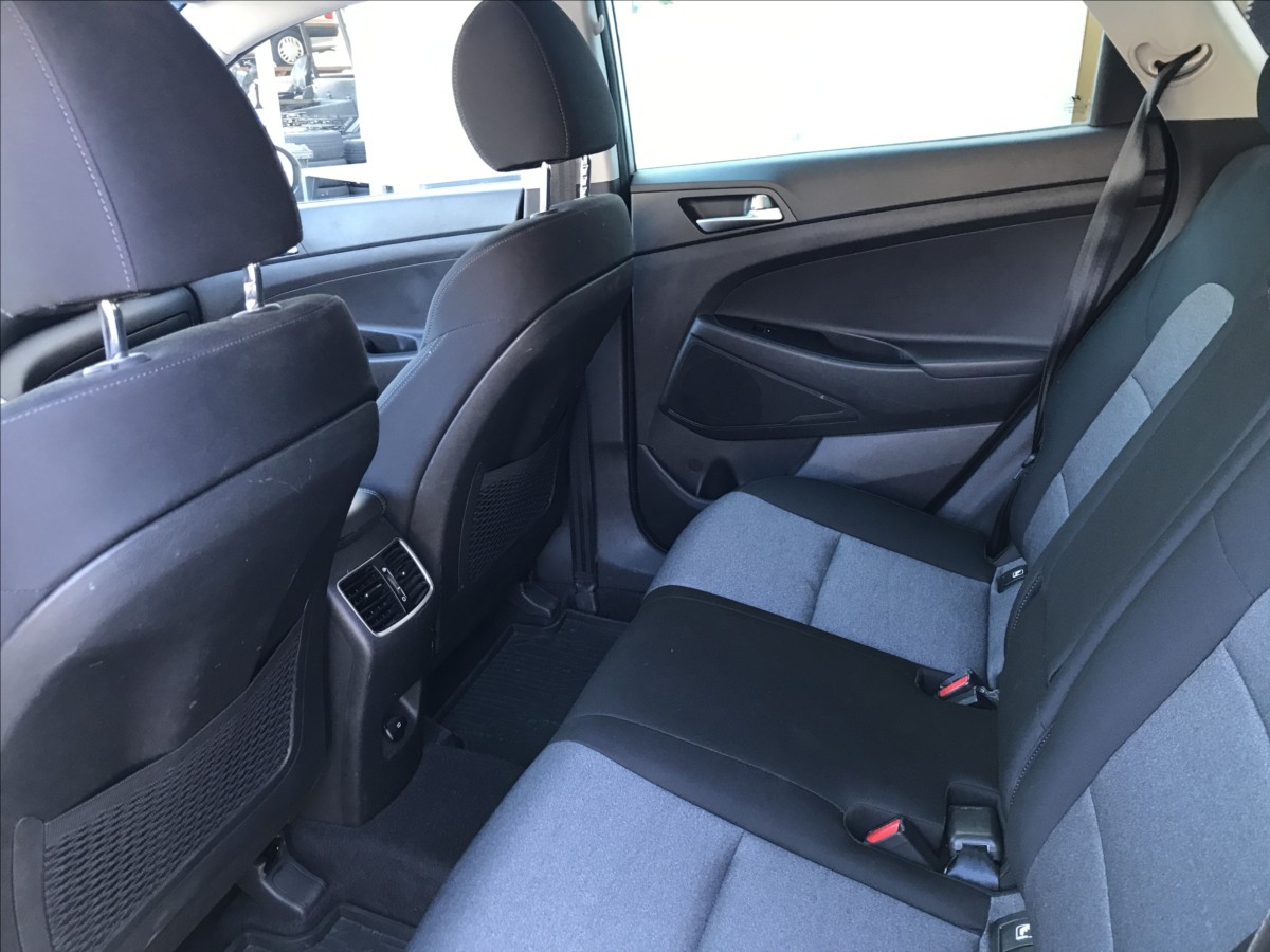 hyundai-tucson-1-6-t-gdi-130kw-mt-4x2 - 9