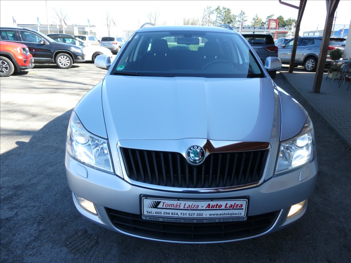 skoda-octavia-1-4-tsi-90kw-dsg-2xkola-1-majitel - 3