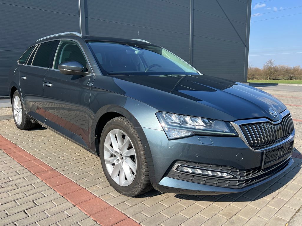 skoda-superb-2-0-tdi-style-tazne-el-kamera - 1
