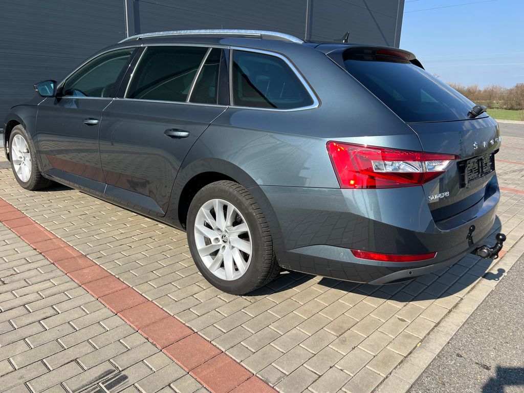 skoda-superb-2-0-tdi-style-tazne-el-kamera - 3