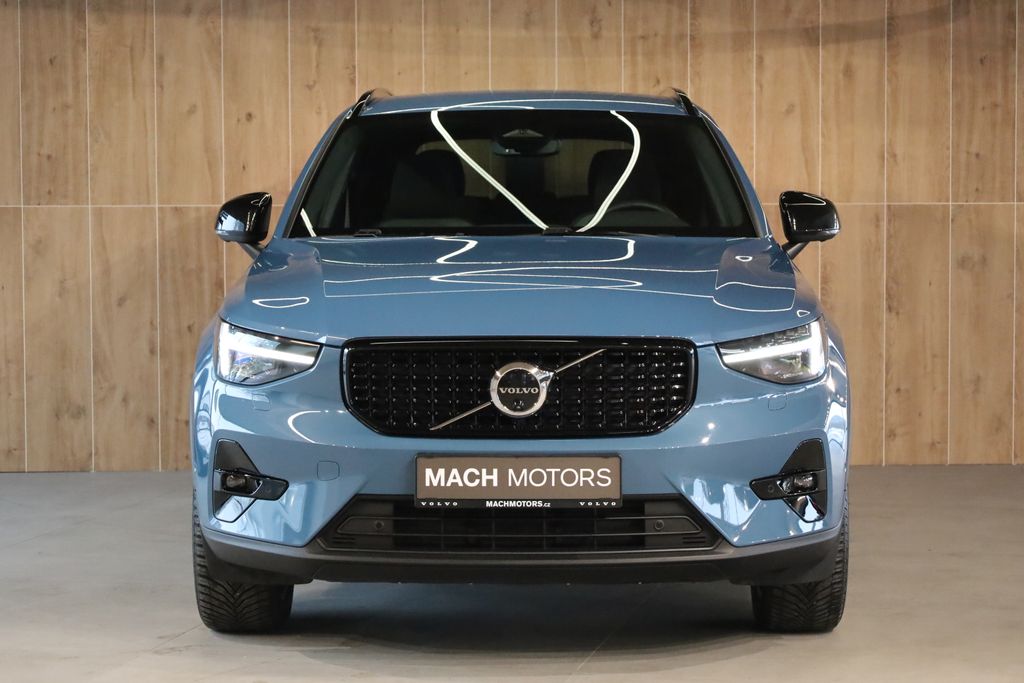 volvo-xc40-b4-plus-dark-harman-360 - 1