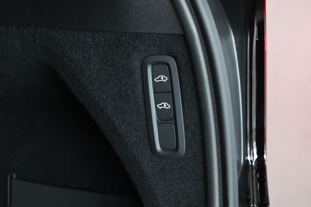 volvo-xc90-b5-awd-plus-bright-360-h-k - 7