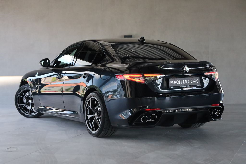 alfa-romeo-giulia-quadrifoglio-2-9-v6-biturbo - 3