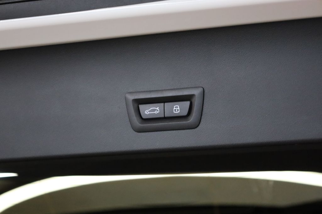 bmw-x3-20d-xdrive-tazne-harman - 6