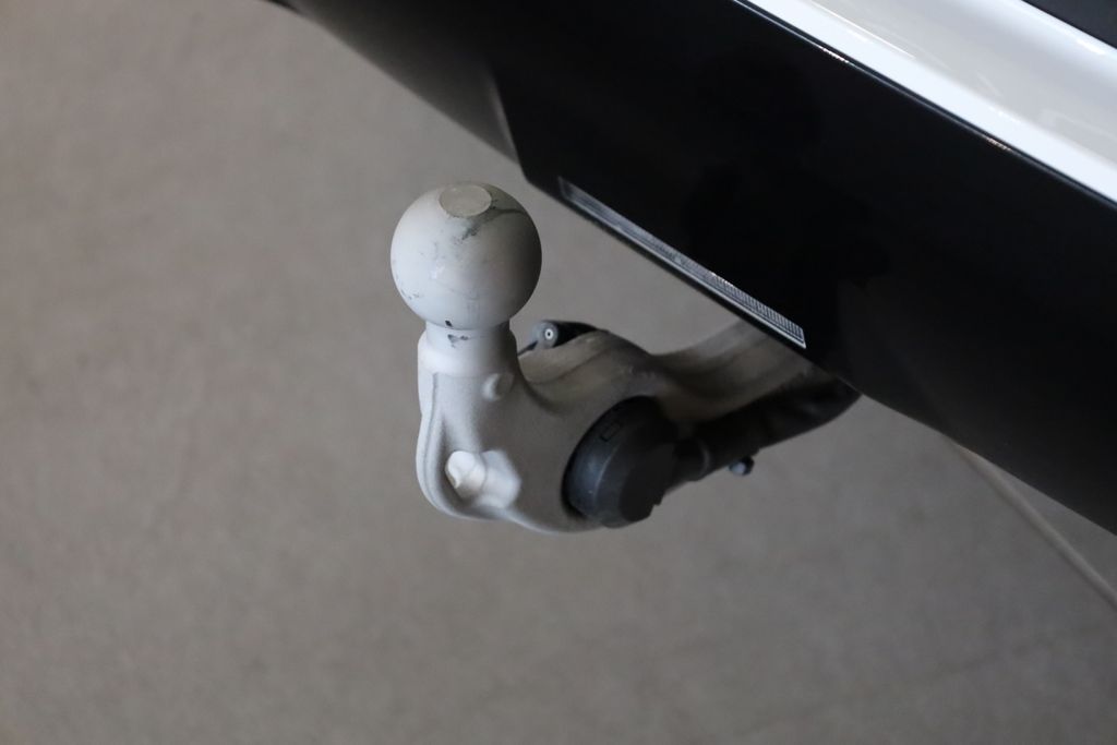 bmw-x3-20d-xdrive-tazne-harman - 7