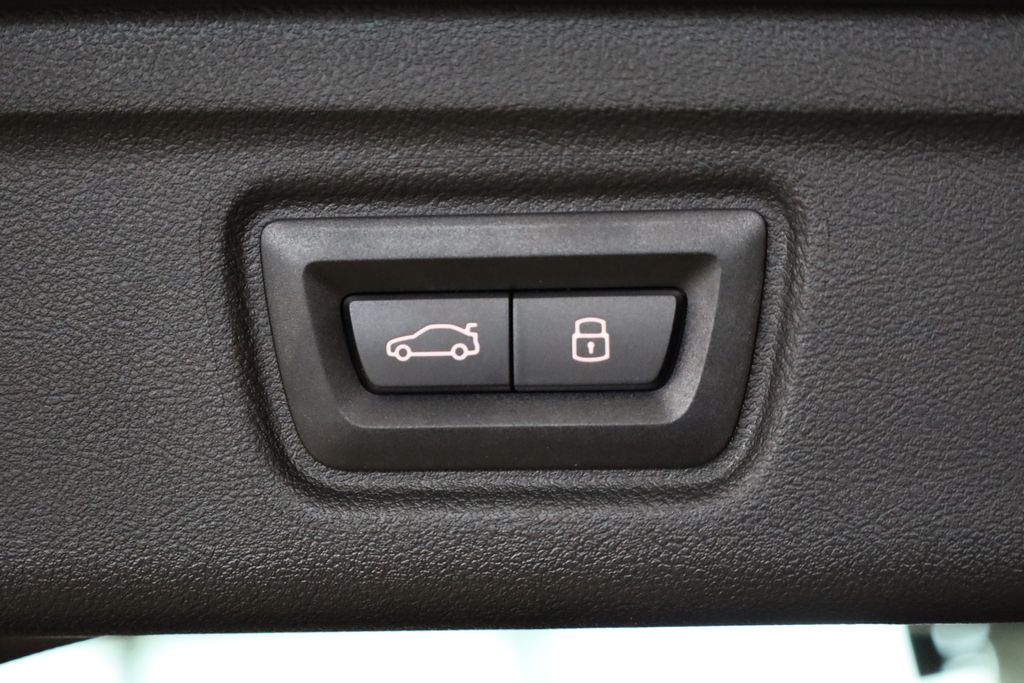 bmw-rada-3-m340i-xdrive-pano-tazne-hud - 7