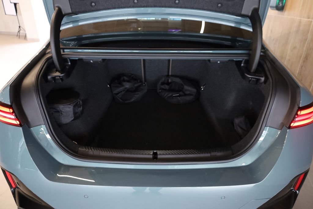 bmw-rada-5-550e-xdrive-bowers-carbon - 5