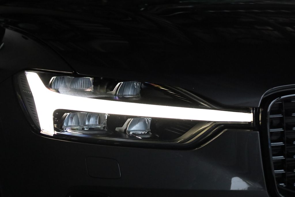 volvo-xc60-b5-awd-plus-dark-ventilace - 9