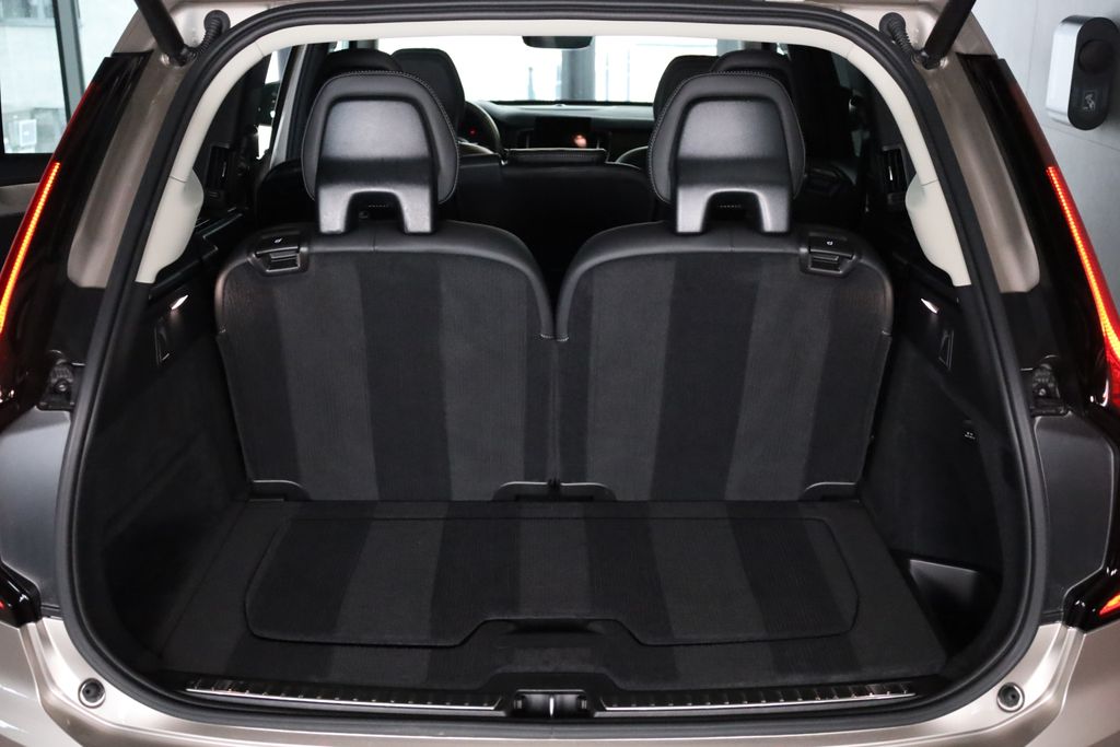 volvo-xc90-t8-awd-plus-bright-h-k - 5