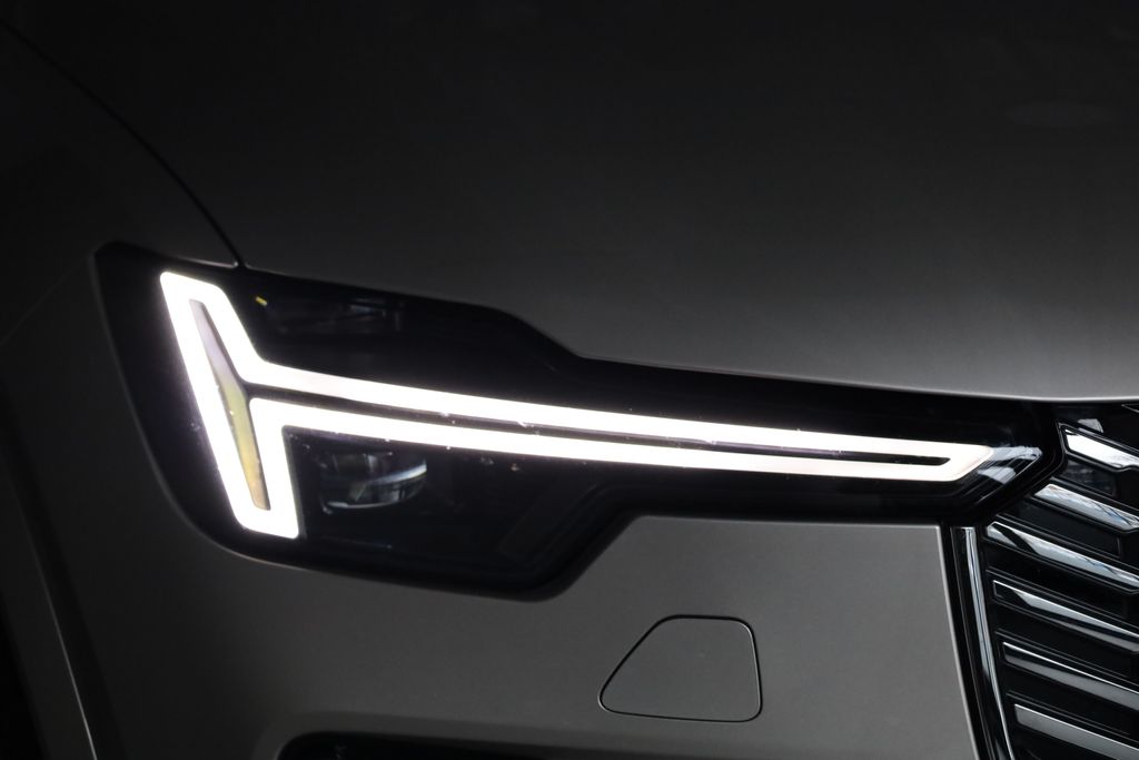 volvo-xc90-t8-awd-plus-bright-h-k - 9