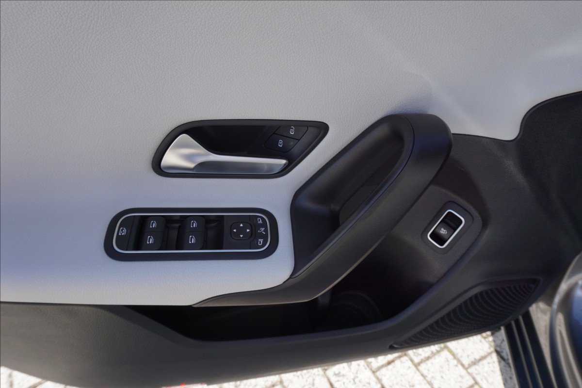 mercedes-benz-tridy-a-1-3-a-180-cz-1-majitel - 8