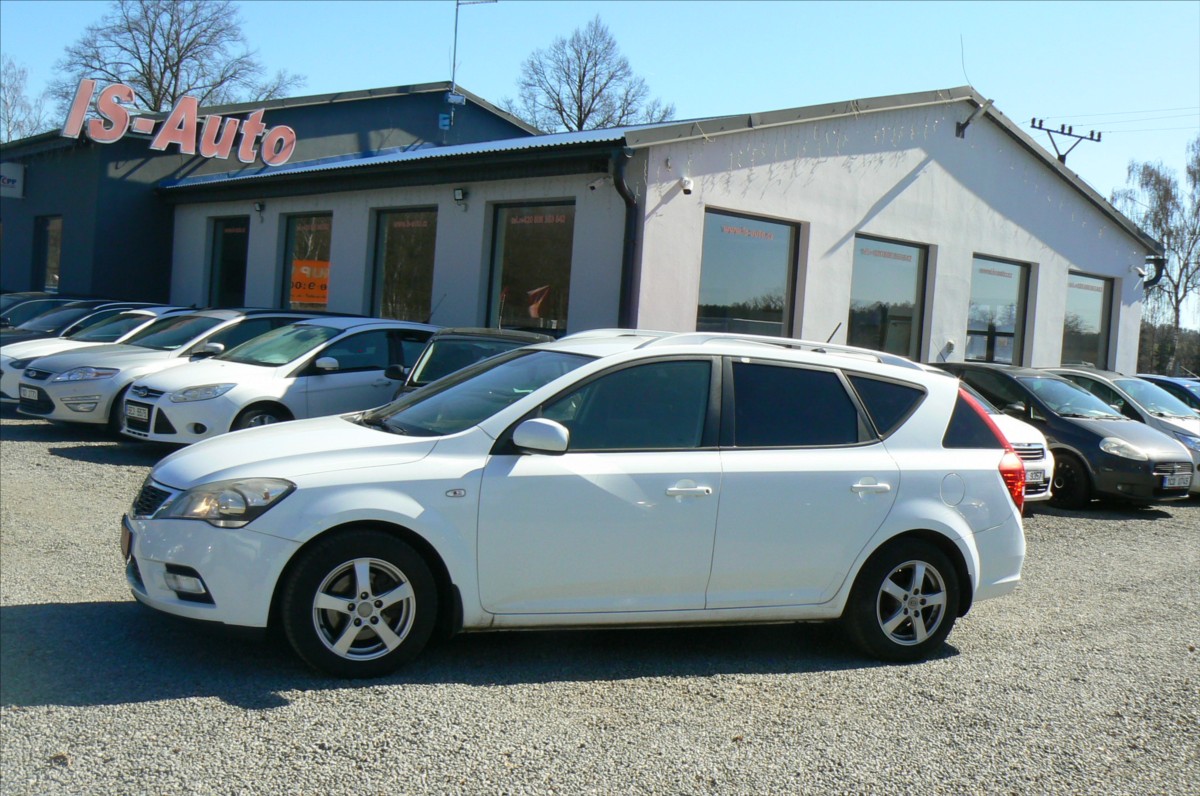 Kia Ceed 1,4 COMBI ČR 1. majitel