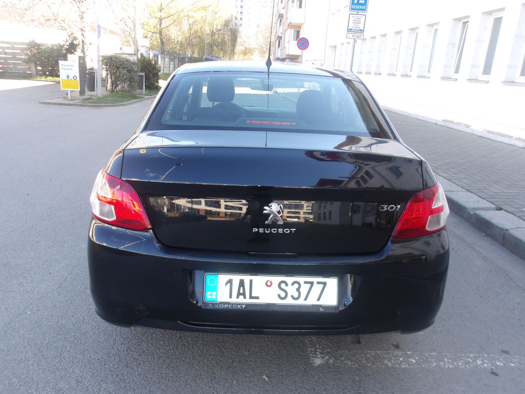 peugeot-301-1-2i-53kw-cr-pekny - 5