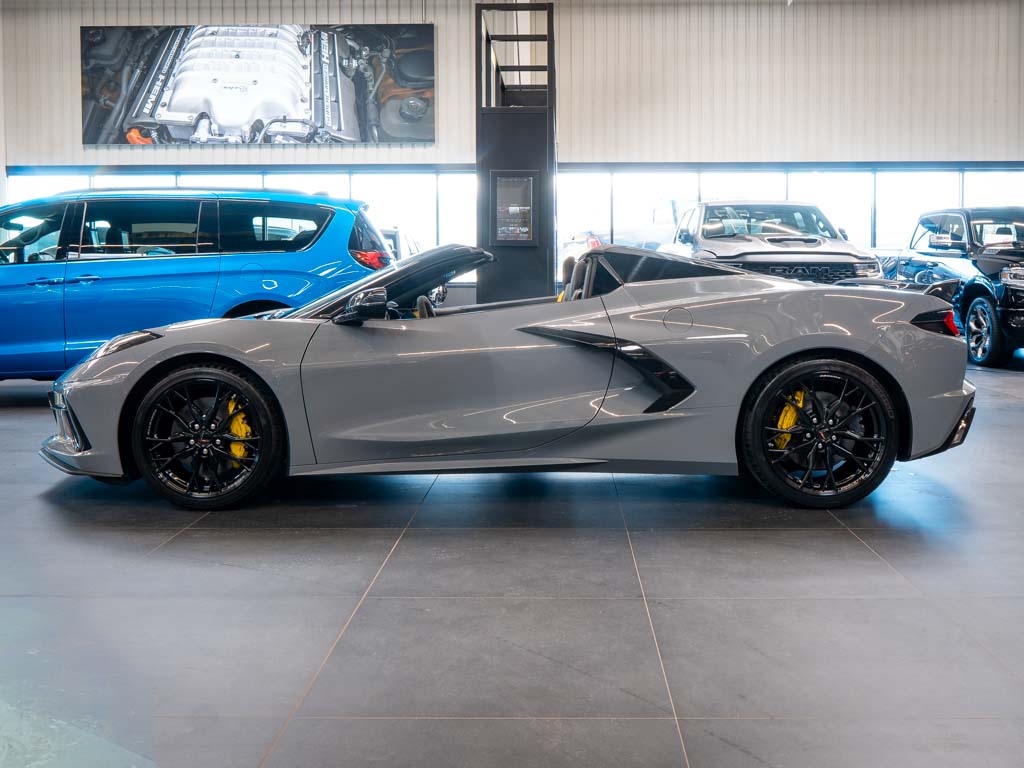 chevrolet-corvette-6-2-stingray-c8-3lt-z51 - 2