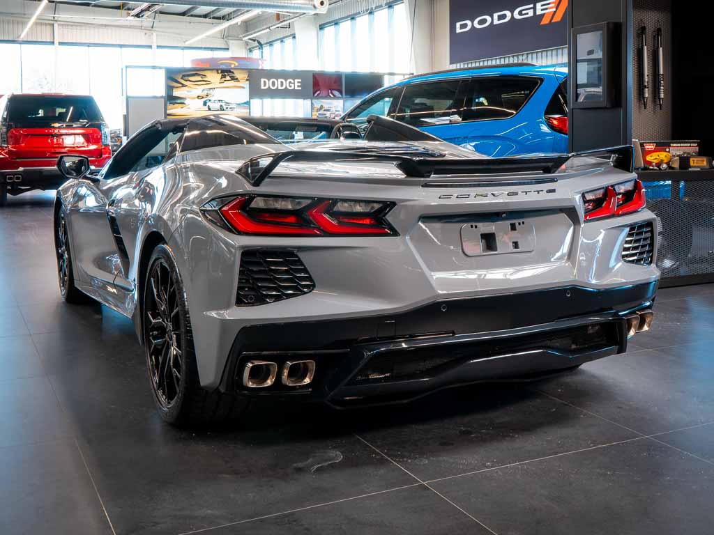 chevrolet-corvette-6-2-stingray-c8-3lt-z51 - 3