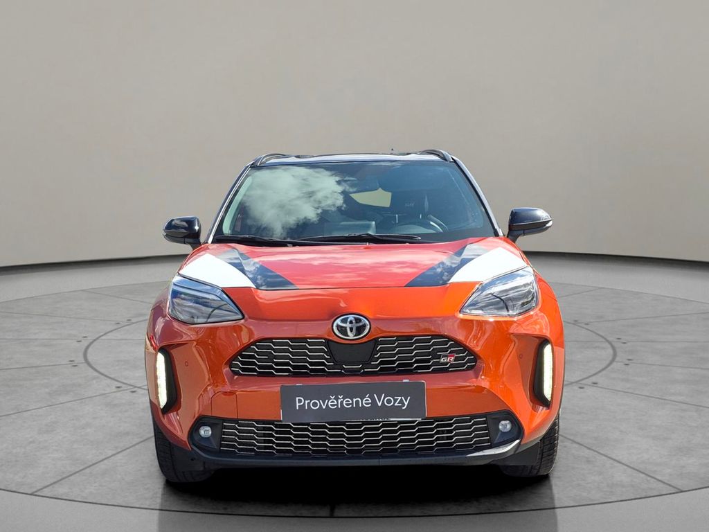 toyota-yaris-cross-gr-sport-1-5-hybrid-85kw - 2