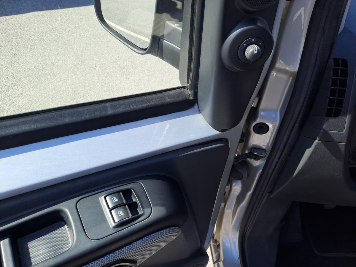 fiat-qubo-1-4-i-54kw-klimatizace - 9