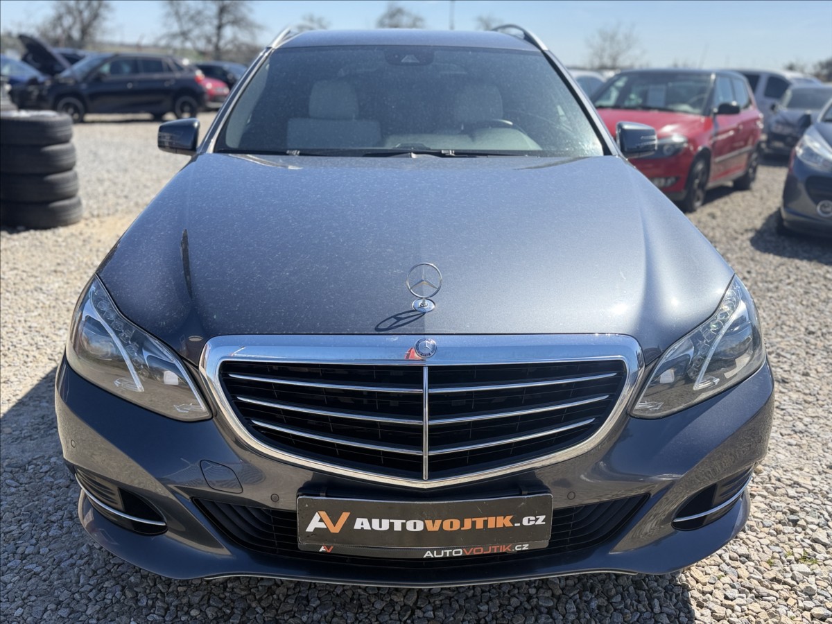 mercedes-benz-tridy-e-250cdi-4-matic-nove-v-cr - 1