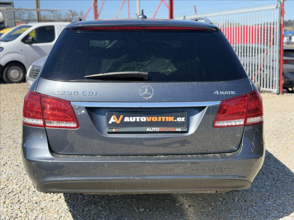 mercedes-benz-tridy-e-250cdi-4-matic-nove-v-cr - 5