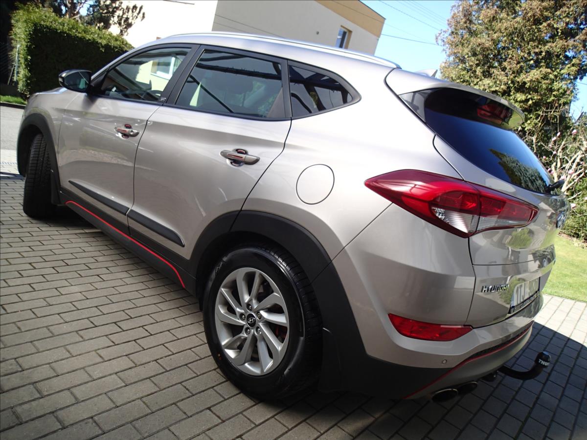 hyundai-tucson-1-6-cr-2-maj-4x4-tazne - 9