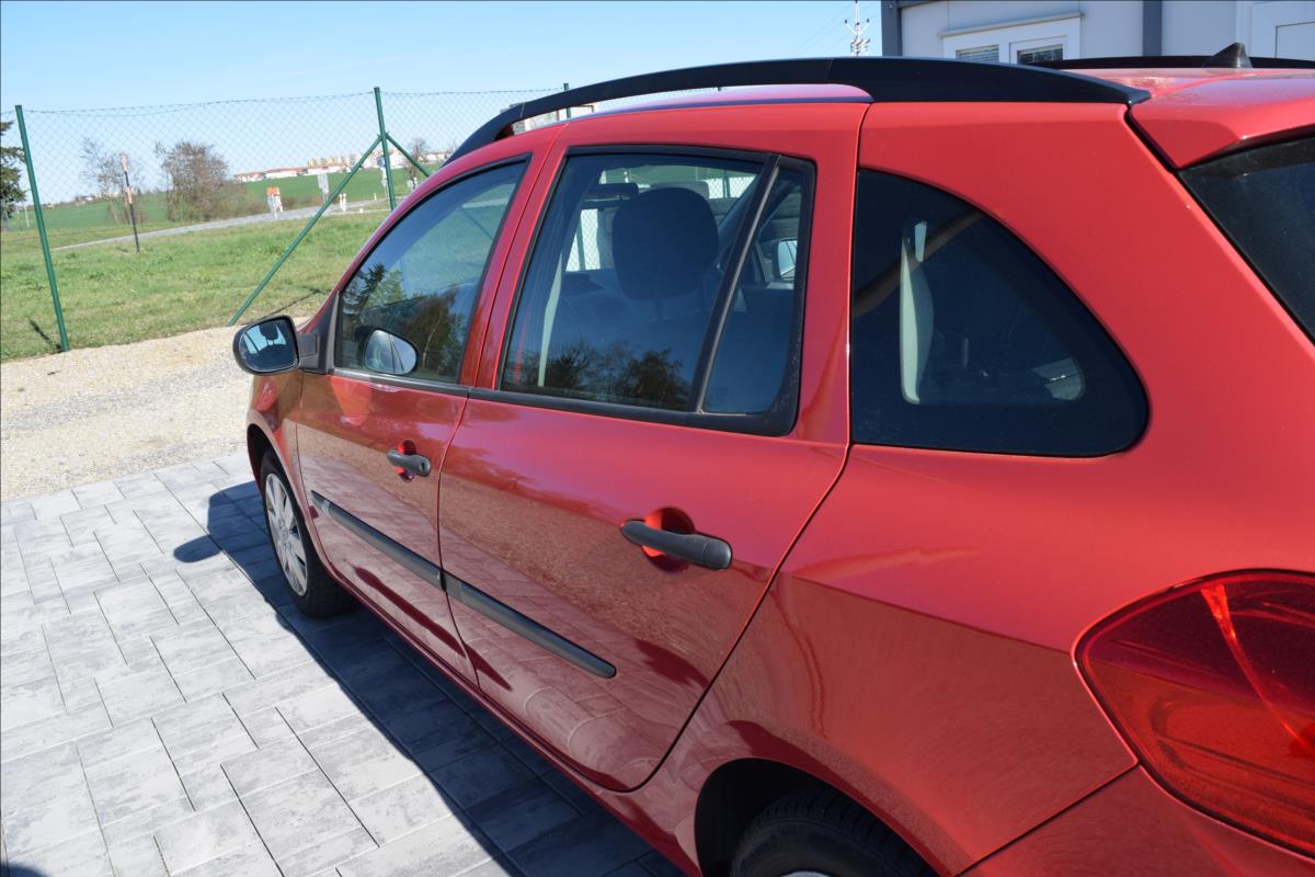 renault-clio-1-2-i-74kw-tazne-po-stk-klima - 5