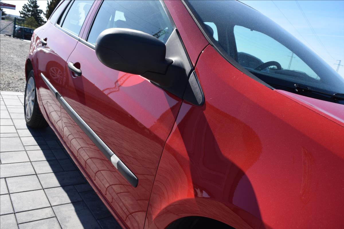 renault-clio-1-2-i-74kw-tazne-po-stk-klima - 7