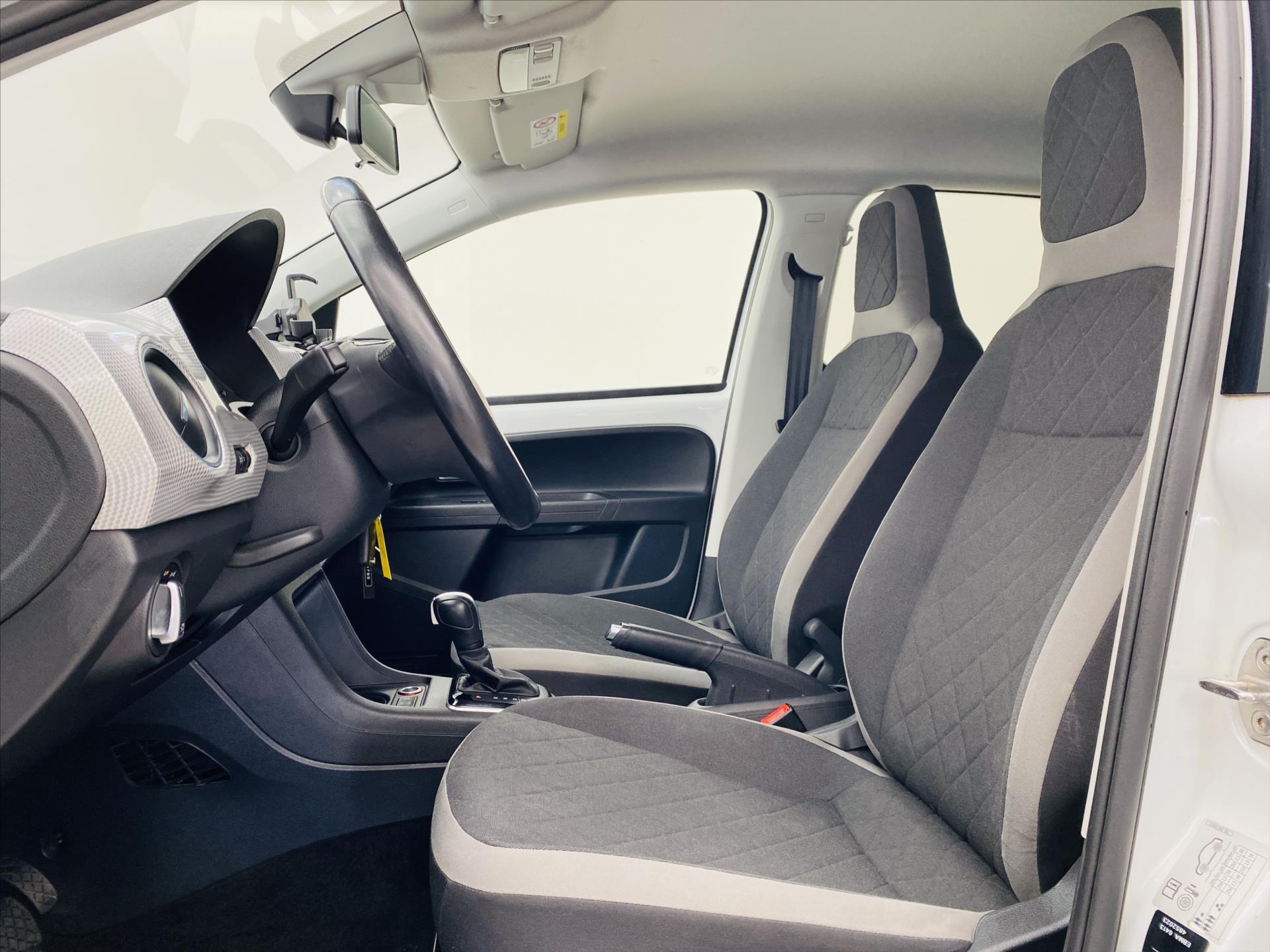 volkswagen-e-up-61kw-36kwh - 4