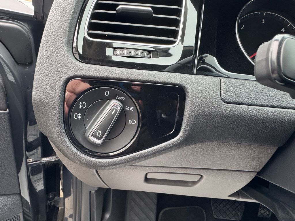 volkswagen-golf-variant-2-0-tdi-dsg-comfortlin - 7