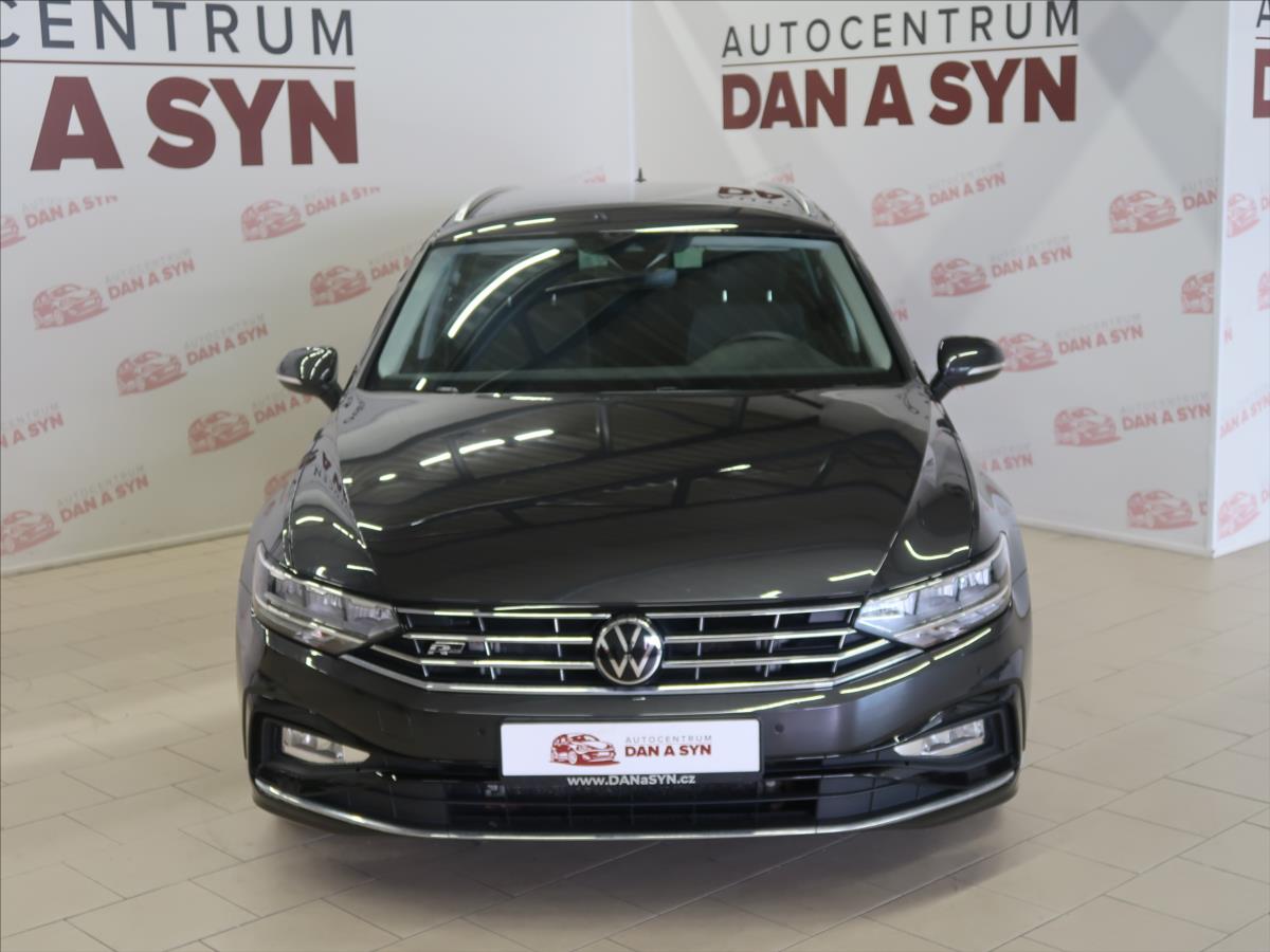 volkswagen-passat-2-0-tdi-r-line-1-majitel-cz - 1
