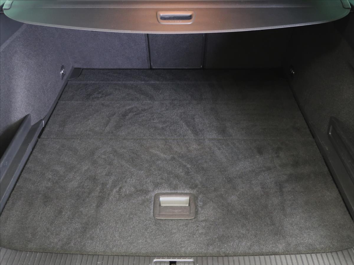 volkswagen-passat-2-0-tdi-r-line-1-majitel-cz - 7