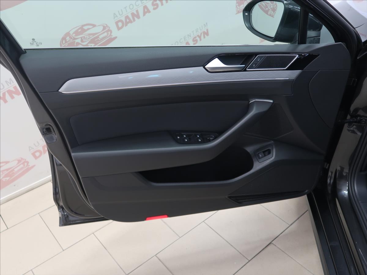 volkswagen-passat-2-0-tdi-r-line-1-majitel-cz - 9