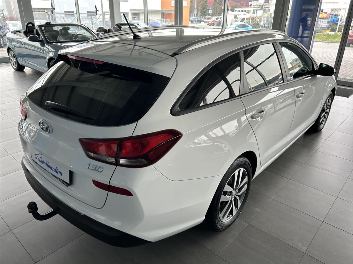 hyundai-i30-1-4-tgdi-cr-serviska-tazne-dph - 5