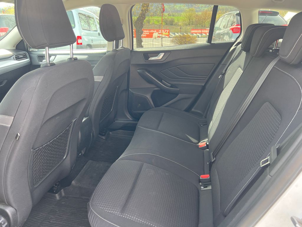 ford-focus-1-5-tdci - 6