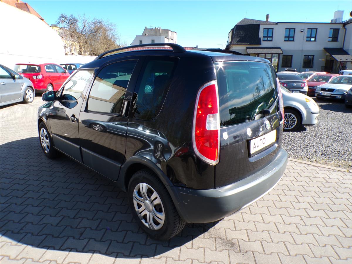 skoda-roomster-1-4-16v-scout - 3