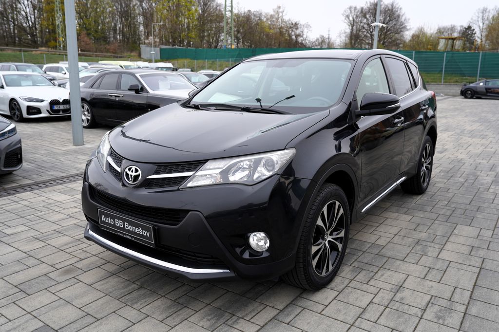 toyota-rav4-2-0d-4d-125-ps-4x4-navi-man - 1