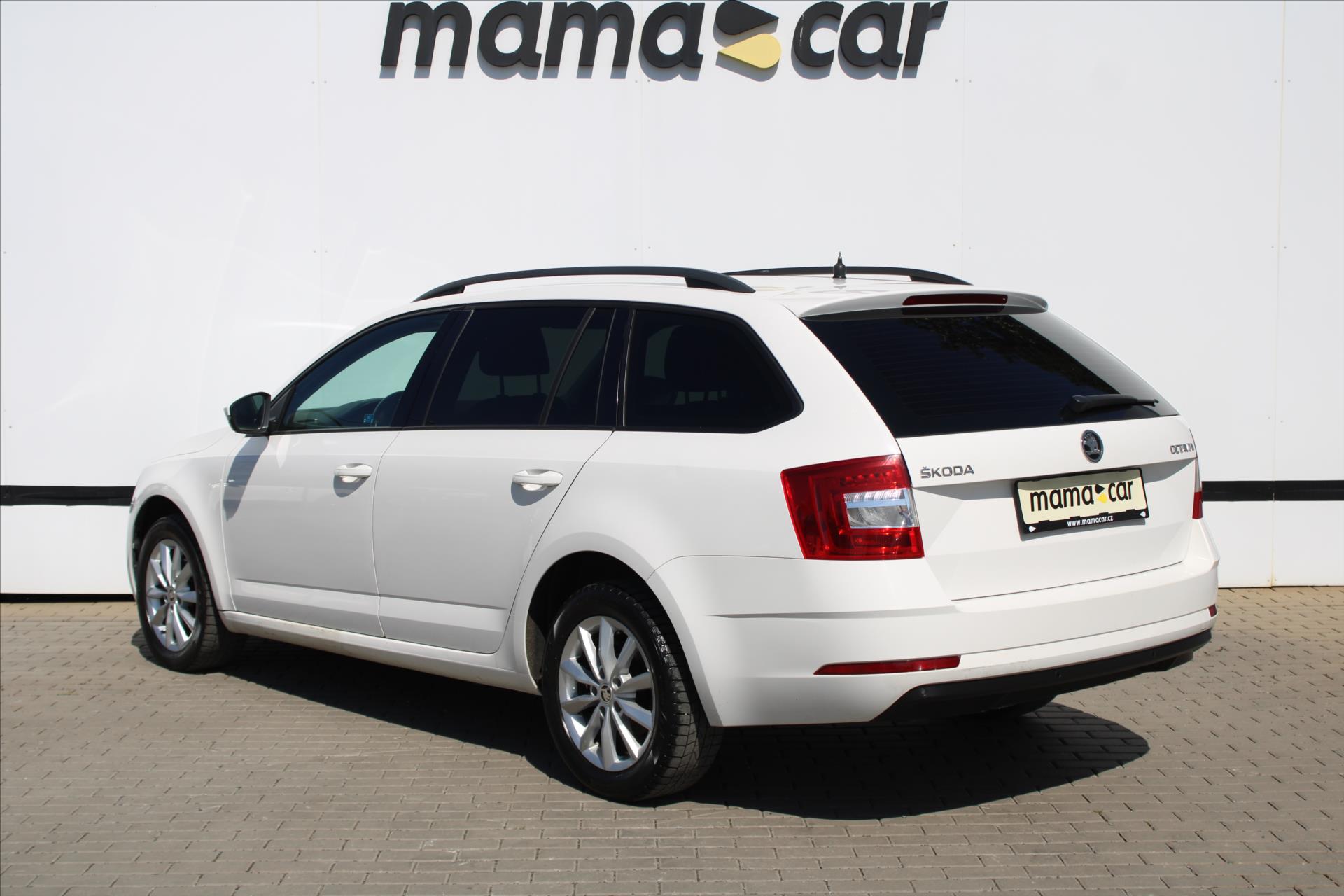 skoda-octavia-1-6-tdi-85kw-dsg-ambition - 4