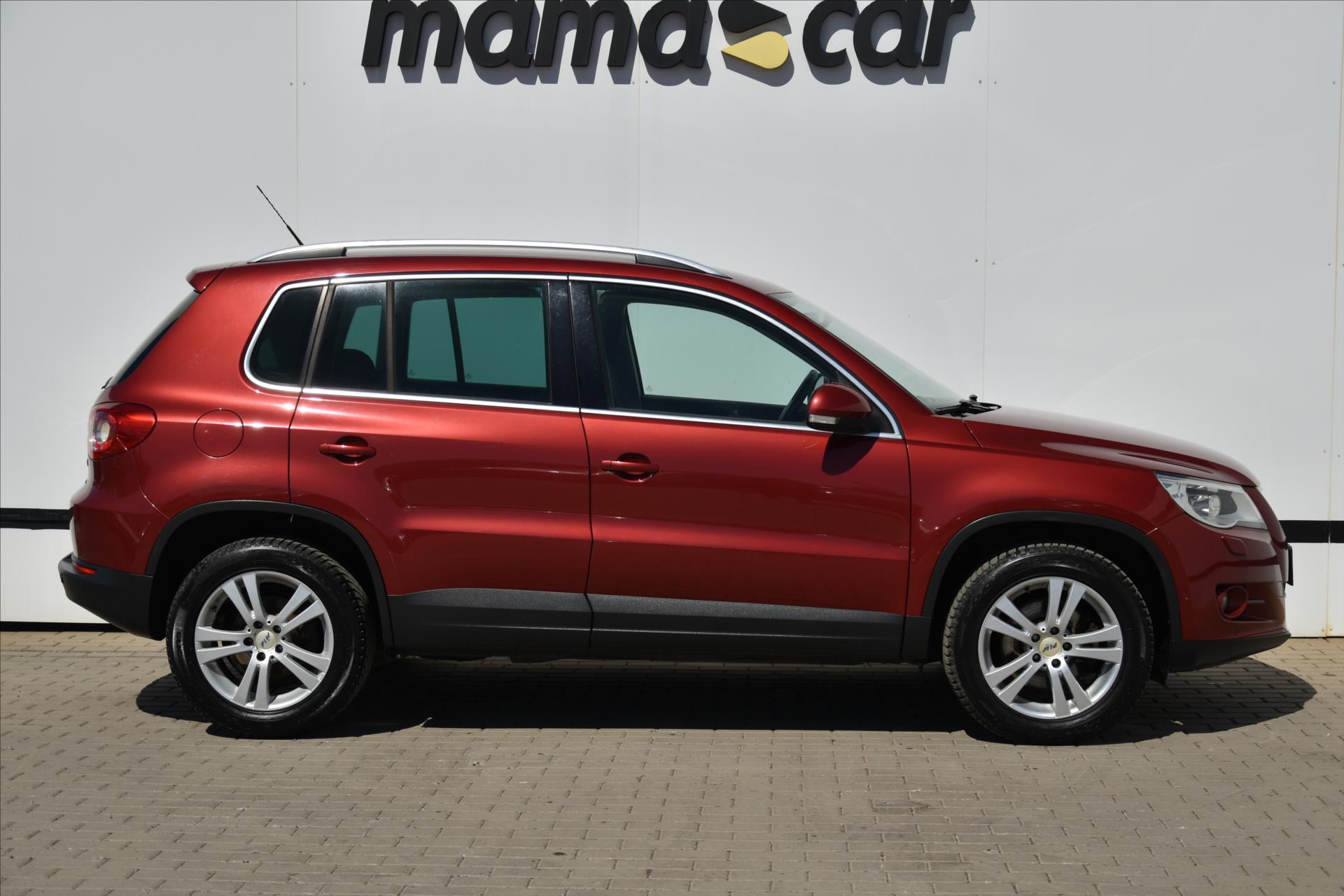 volkswagen-tiguan-2-0-tdi-103kw-dsg-4motion-cr - 7