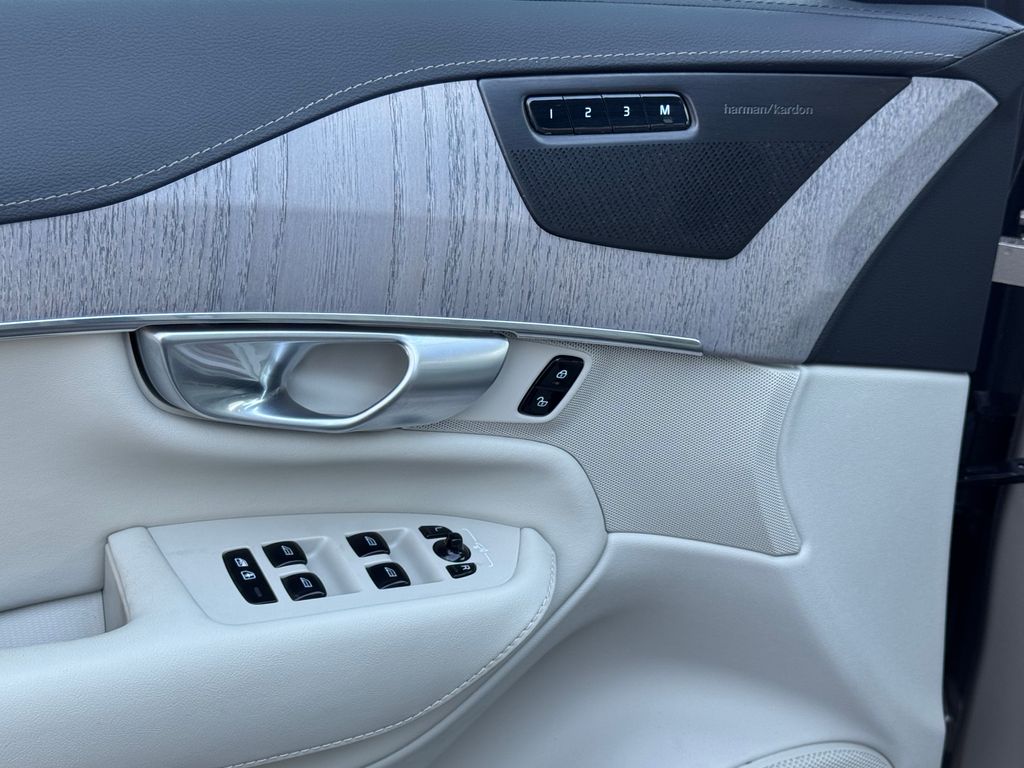 volvo-xc90-plus-b5-awd-vzduch-ventilace - 8