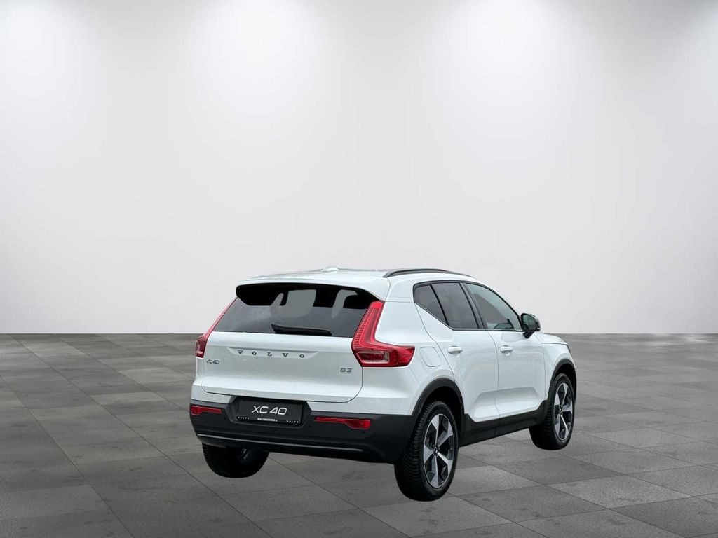 volvo-xc40-b3-fwd-plus-dark-harman-kardon - 4