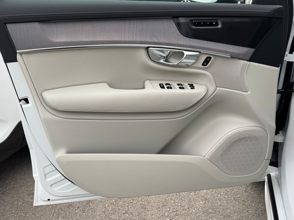 volvo-xc90-plus-plus-b5-awd-mild-hybrid - 6