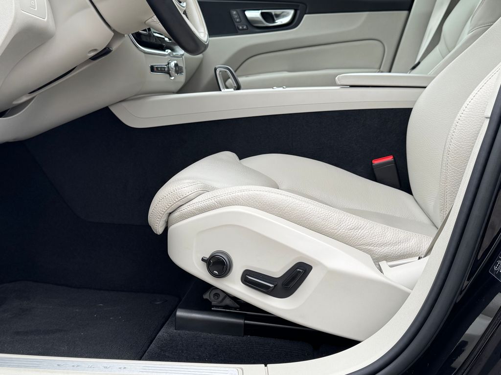 volvo-xc60-b4-awd-plus-acc - 8