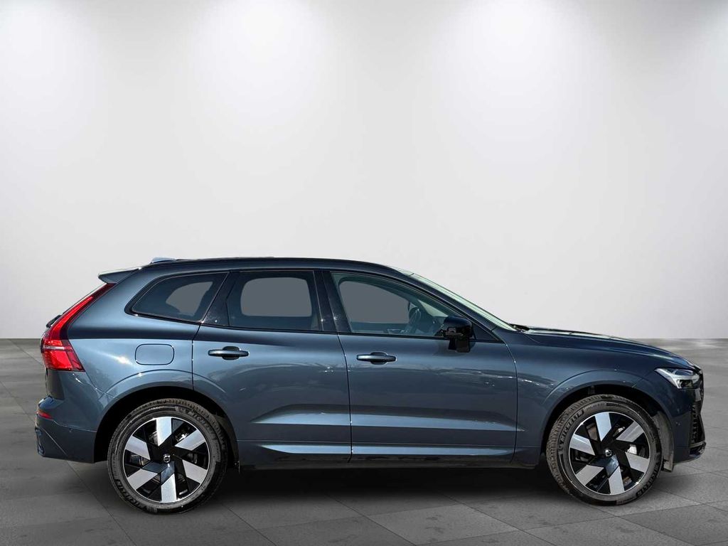 volvo-xc60-plus-t6-awd-phev-acc-blis - 5